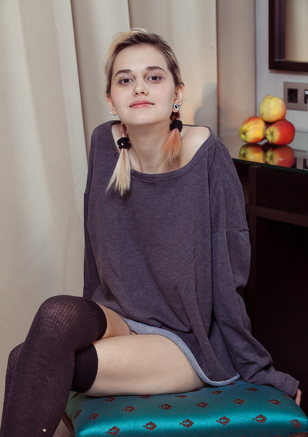 Чарли, 18